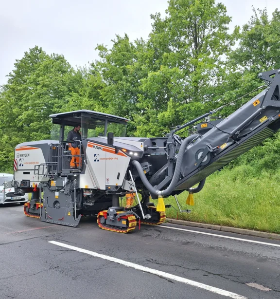Dobavljena nova freza WIRTGEN W 200 Fi za CESTNO PODJETJE PTUJ