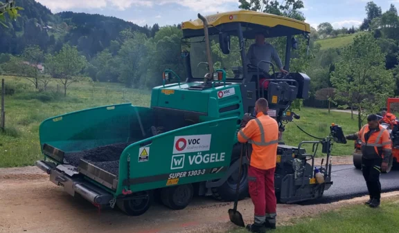 Dobavljen novi finišer VÖGELE S-1303-3i z izvlečno vgrajevalno desko AB340-3TV za VOC CELJE